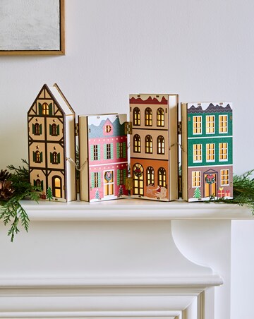 Lit Folding Wooden Street Scene