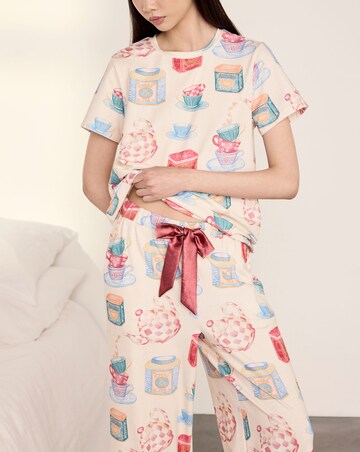 Chelsea Peers Cotton Crew Neck T-Shirt & Capri Bottoms Tea Party Print