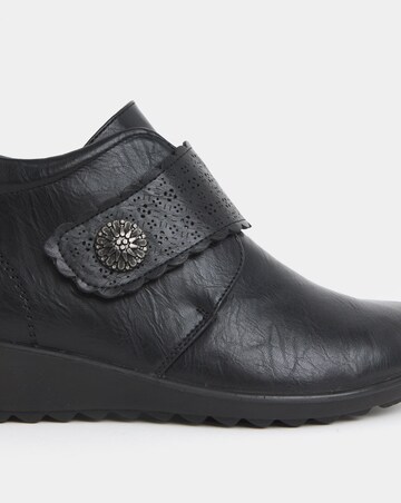Cushion Walk Laser Cut Floral Detail Wedge Boots - Extra Wide Fit (EEE)