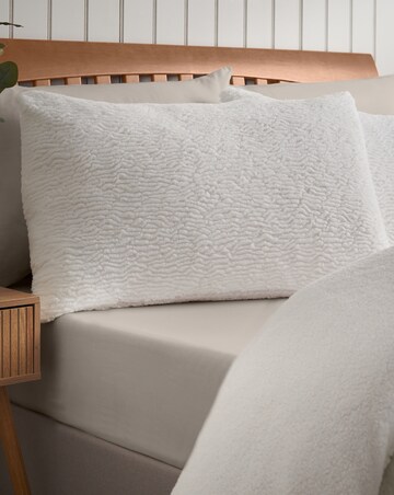 Catherine Lansfield Textured Wave Fur Duvet Cover Set