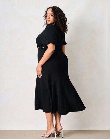 Hope & Ivy The Sutton Embellished Dress