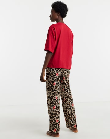 Pretty Secrets Animal Lips Print Pyjama Set