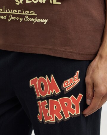 Tom & Jerry Pyjama Set - Brown