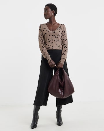 Doe Print Fine Knit V-Neck Jumper