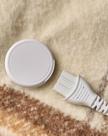 Silentnight Luxury Check Fleece Heated Throw