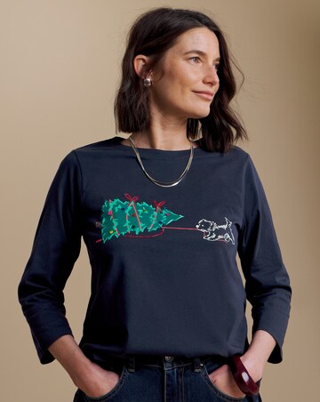 Julipa Embroidered Christmas Tee