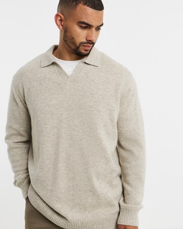 Lambswool Trophy Neck Slouch Knitted Polo