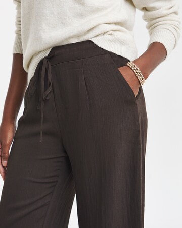 Textured Straight Leg Trouser