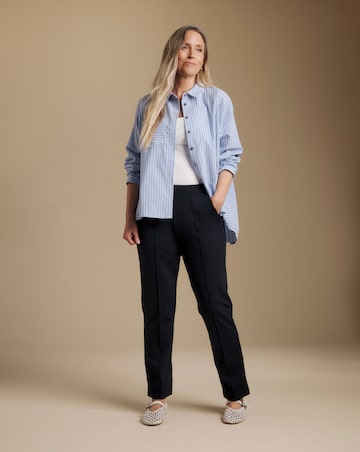 Slimma Comfort Fit Navy Trouser Short