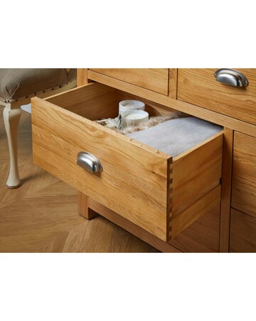 Woburn 4 + 3 Chest