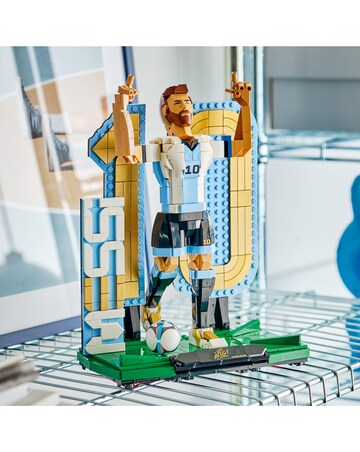 LEGO Editions Lionel Messi ? Football Legend 43015
