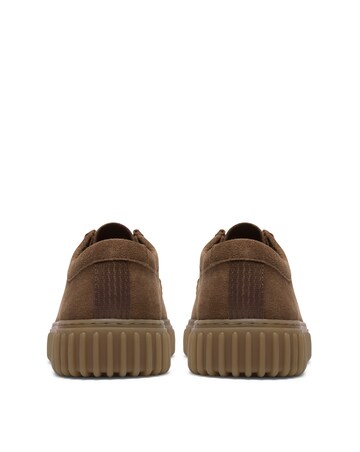 Clarks Torhill Lo Suede Shoe - Light Brown