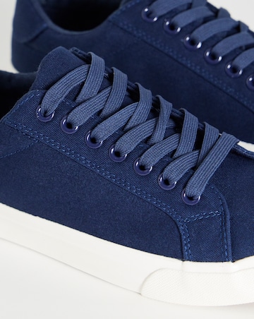 Busselton Lace Up Leisure Pumps Wide E Fit