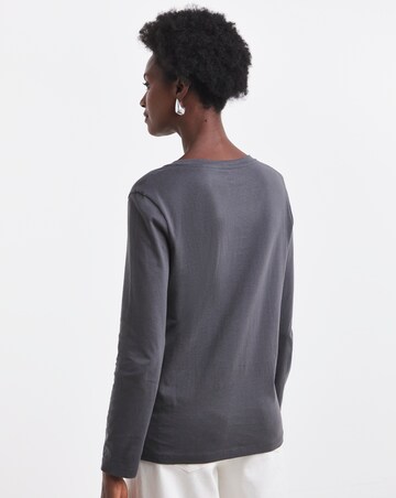 Black, White, Charcoal 3 Pack V-Neck Long Sleeve T-Shirt