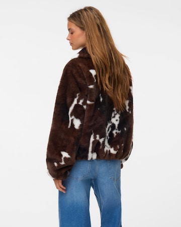 VERO MODA COW PRINT SHORT JACKET