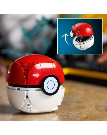 LEGO Pokemon Pikachu and Poke Ball 72152