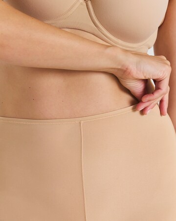 MAGISCULPT Super Soft 360 Stretch Short Knickers Almond