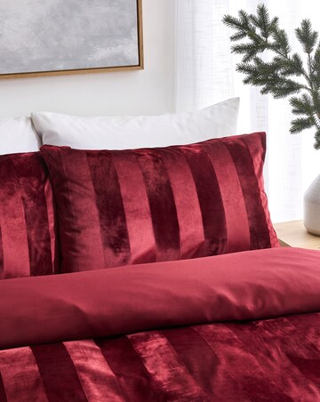 Embossed Velvet Stripe Duvet Cover Set