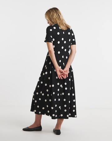 Asymmetric Seam Maxi Dress