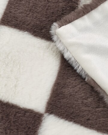 Catherine Lansfield Cosy Soft Checkerboard Throw
