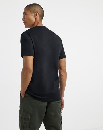 Lyle & Scott Short Sleeve Eagle Graphic T-Shirt - Black