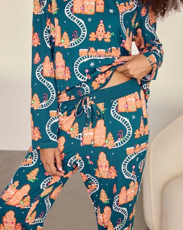 Chelsea Peers Classic Long Sleeve Crew Neck Christmas Pyjama Set