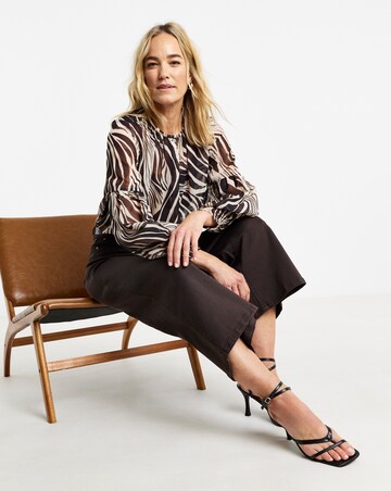 Abstract Print Blouson Sleeve Collarless Georgette Blouse