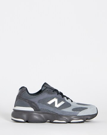 New Balance 603 Trainers