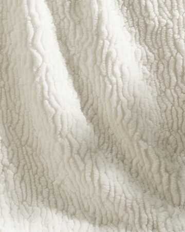 Catherine Lansfield Textured Wave Fur Throw