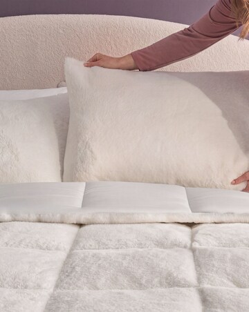 Silentnight Coverless Faux Fur 10.5 Tog Duvet