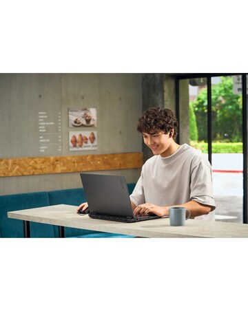 ASUS TUF Gaming Laptop - 16in NVIDIA GeForce RTX 5060 AMD Ryzen 7 16GB 1TB 165Hz