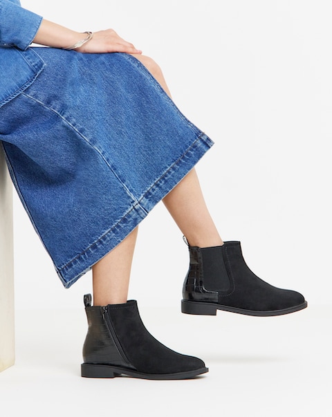 Helina Classic Ankle Chelsea Boots - Wide Fit (E)