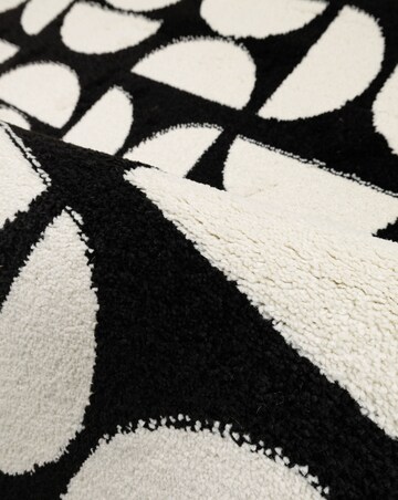 New Villa Geo Rug
