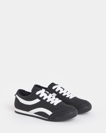 Tesoro Retro Slimline Trainer - Wide Fit (E)