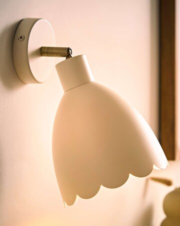ValueLights Millie Scallop Spotlight