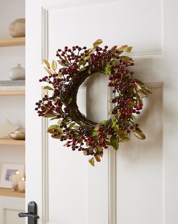 Mixed Berry Red Stem and Leaves Wreath 40cm