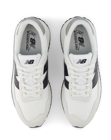 New Balance 237 Trainers