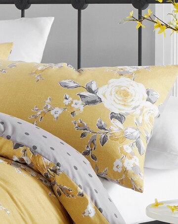 Catherine Lansfield Canterbury Duvet Cover Set