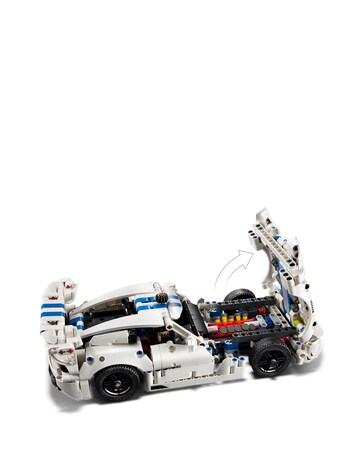 LEGO Technic Skeleton Look Car