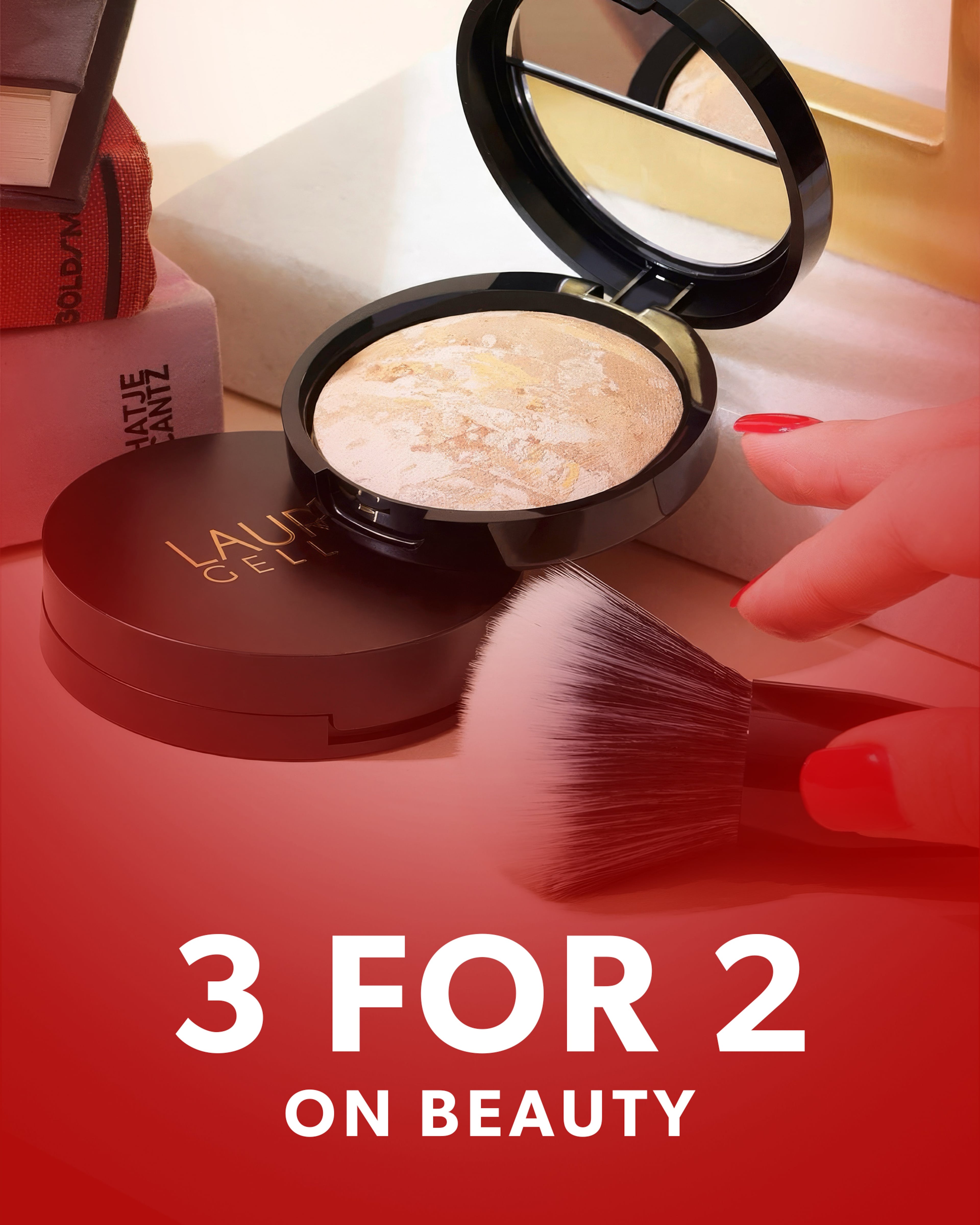 Laura Gellar foundation and makeup brush
