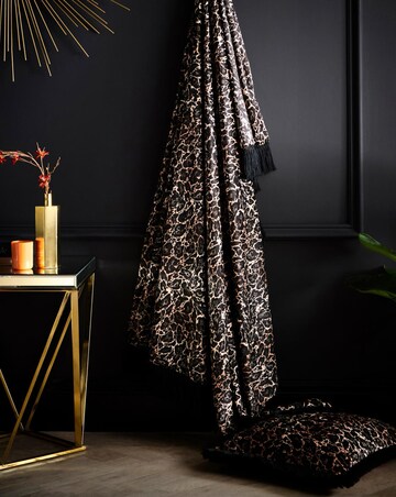 Laurence Llewelyn-Bowen Josephine Throw
