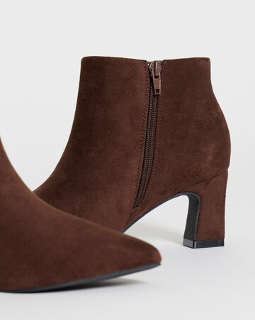 Katrina Block Heel Pointed Ankle Boots - Wide Fit (E)