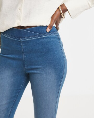 Mid Blue Boocut Retreat Jegging