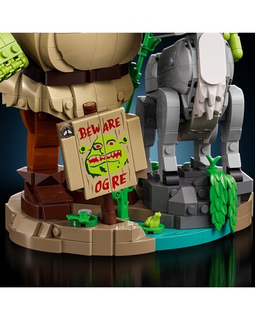 LEGO Shrek Donkey & Puss in Boots Model