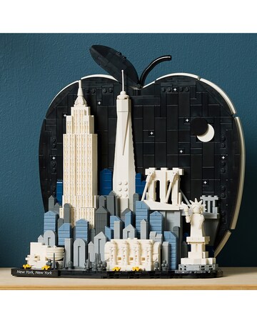 LEGO Architecture New York City The Big Apple 21066