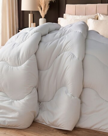 Silentnight Prestige Collection Sumptuous Silk 10.5 Tog Duvet