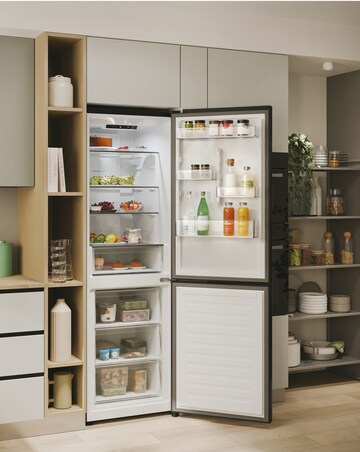 Hoover HONCQ2T618EBK 185cm Fridge Freezer Black + Install