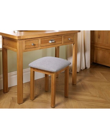 Woburn Stool