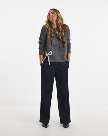 Side Split Bow Jumper