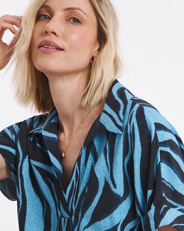 Blue Print Collar Detail Short Sleeve Popover Blouse